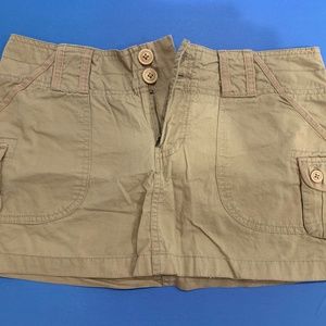 Women’s Steve & Barry Khaki Cargo Skirt. Small. Or size 4. Mini.